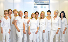 Unser Team heißt Sie herzlich willkommen! Unser Team heißt Sie herzlich willkommen!